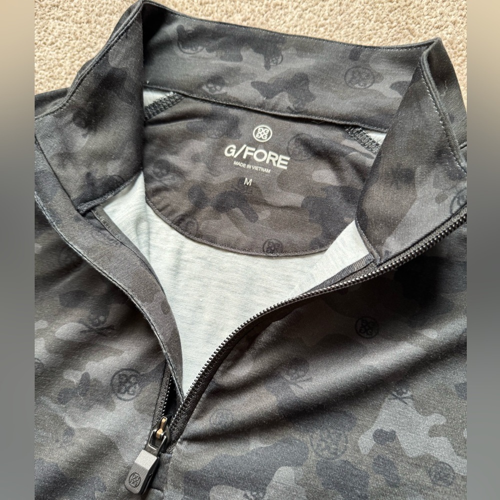 Mens G FORE Camo All Over Print Skull and Crossbones Quarter Zip Sweater Medium